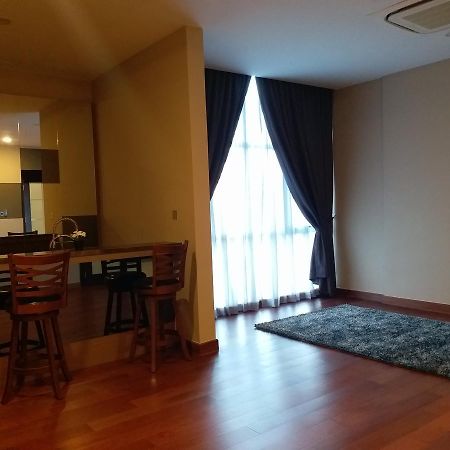 ג'והור בהרו Jb City Paragon Serviced Apartment מראה חיצוני תמונה